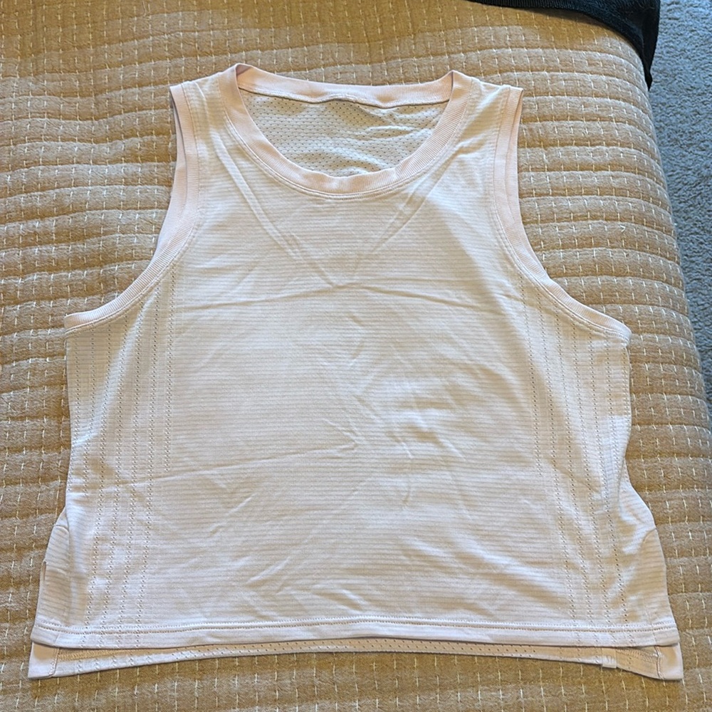 Lululemon tank top